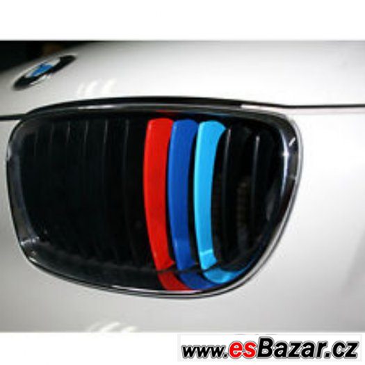 BMW trikolora na masku – fotografie 3