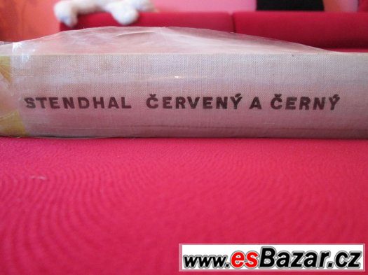 ČERVENÝ A ČERNÝ STENDHAL – fotografie 2