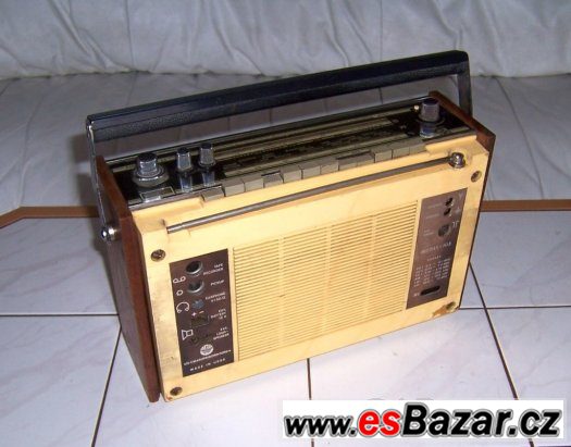 Pěkné rádio RIGA 103. Nevyzkoušená, nemám baterie. – fotografie 2