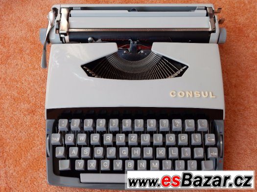 kufříkový psací stroj Consul – fotografie 1