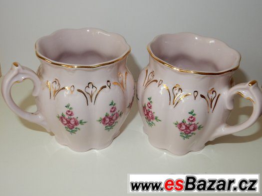 hrnečky z růžového porcelánu – fotografie 1
