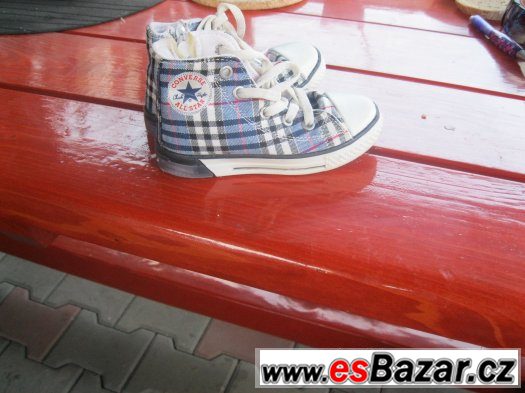 Prodám dětské kotníkové tenisky značky convers. – fotografie 3