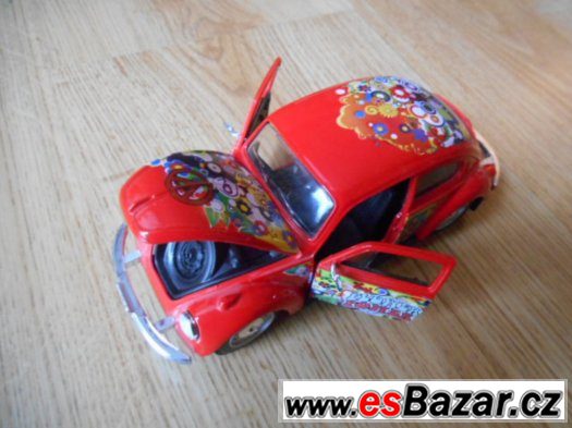model auta Red Hippie VW Beetle – fotografie 3