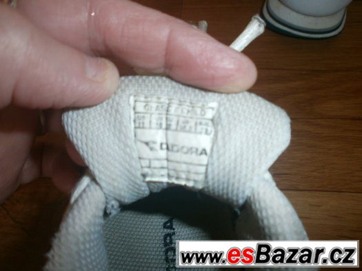 botičky kožené DIADORA vel.29,stélka 19cm. – fotografie 5