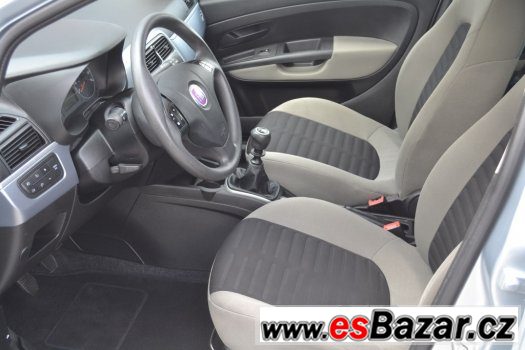 Prodám Fiat Grande Punto 1.2i klima,serviska, POCTIVÉ KM – fotografie 4