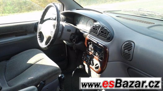 CHRYSLER GRAND VOYAGER 2.5 TD rv. 1999 – fotografie 4