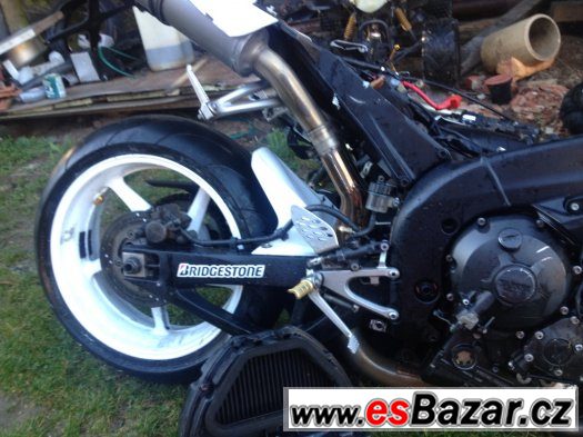 YAMAHA YZF  R1 2005 DILY RN12 – fotografie 1