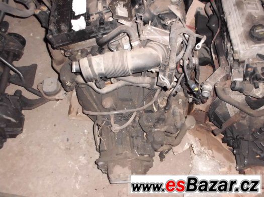 Motor Alfa Romeo 147 2.0 – fotografie 2