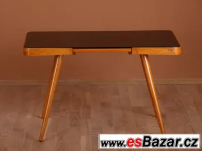 Prodám krásný,zrestaurovaný stolek "Brusel"