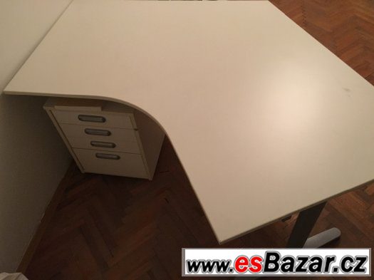Stůl cca 160120 – fotografie 2
