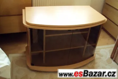 Televizní stolek s otáčivou deskou