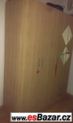 Prodám skříň