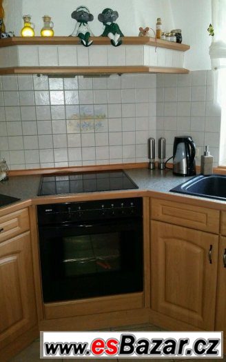 Rustikální kuchyně ve tvaru U se všemi spotřebiči – fotografie 1