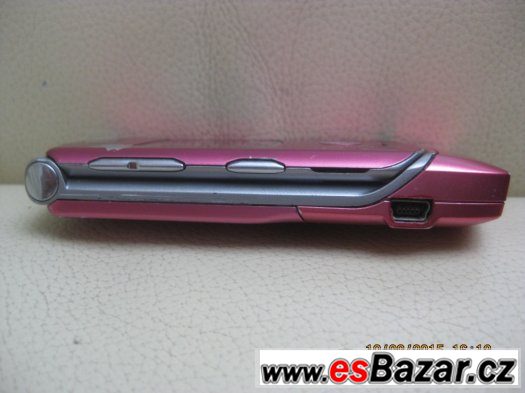 MOTOROLA RazrV3 pink  -  Z Á R U K A – fotografie 1