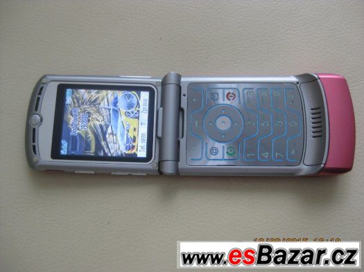 MOTOROLA RazrV3 pink  -  Z Á R U K A – fotografie 3
