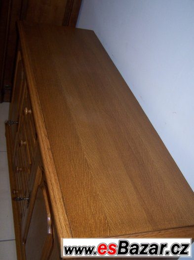 Krásná rustikální komoda 129 cm – fotografie 3