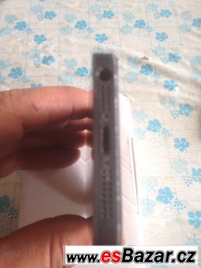 Prodám iPhone 5 Black 16G – fotografie 3