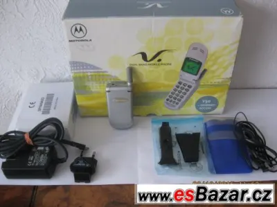 MOTOROLA V50 "RARITA" z r.2000, plně funkční s novou baterií