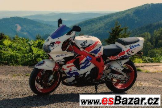 honda cbr 900rr – fotografie 1