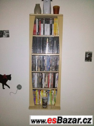 Skříňka vhodná na CD nebo knihy...mám dvě – fotografie 1