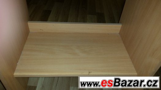 Počítačoví stolek – fotografie 3