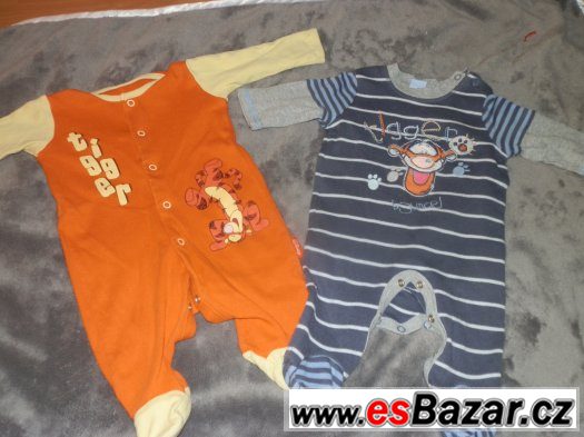 Prodám 2ks overalků Disney vel.0-3M - doprava ZDARMA – fotografie 1
