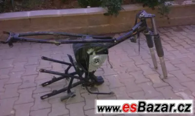 Rám, nádrž a postranní kryt na simson s51