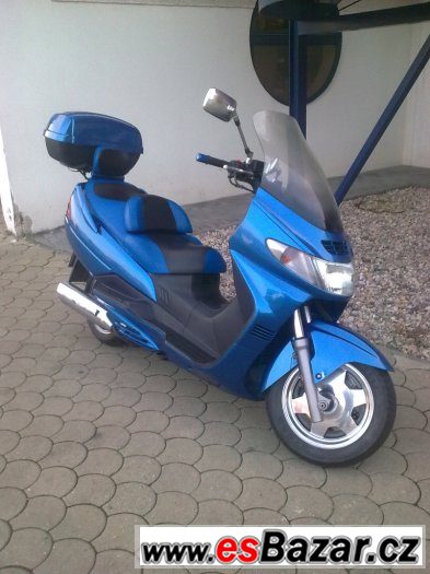 suzuki burgman 400 – fotografie 1