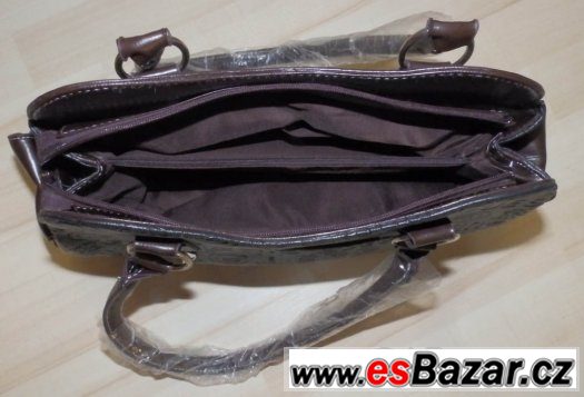 Nová kabelka GUESS – fotografie 2
