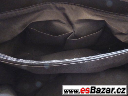 Nová kabelka GUESS – fotografie 5