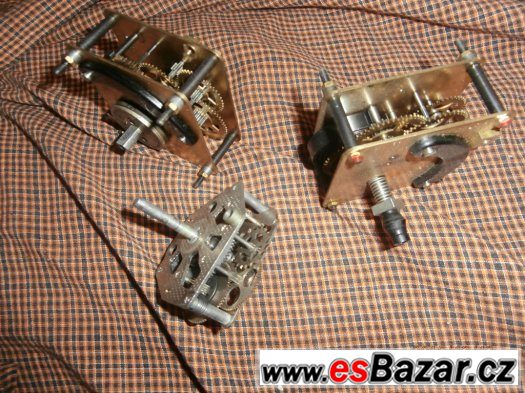 Hodinové mechaniky – fotografie 1