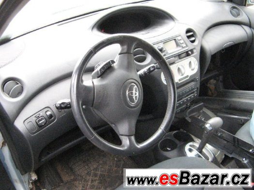Náhradní díly Toyota Yaris 1.3 – fotografie 3