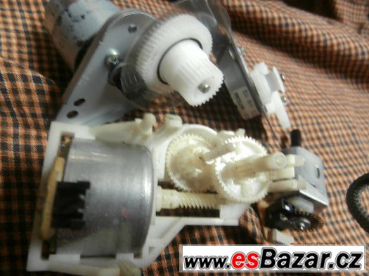 Elektromotorky s převodovy – fotografie 2