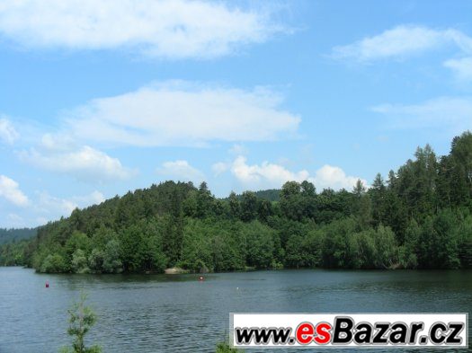 Pozemek (zátoka) u přehrady Křetínka – fotografie 1