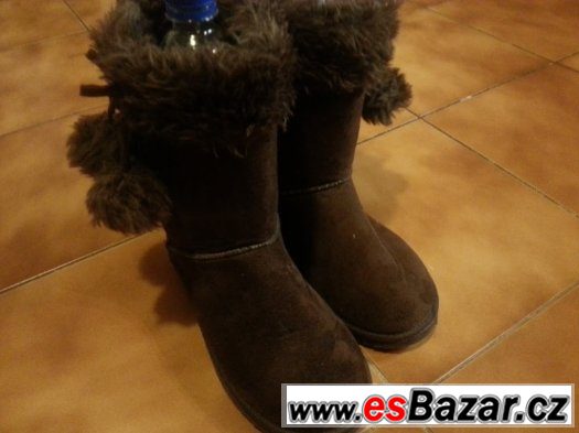 Zimní teplé sněhule typu UGG, vel 37-38 – fotografie 2