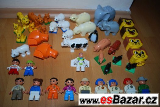 Lego duplo, zvířátka, panáčci, podložky – fotografie 1