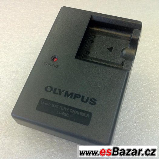 Nabíječka Olympus LI-40C pro baterie LI-40B a LI-42B – fotografie 1