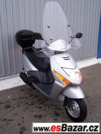 Honda Lead 100 (2003) SLEVA DO KONCE ROKU – fotografie 2
