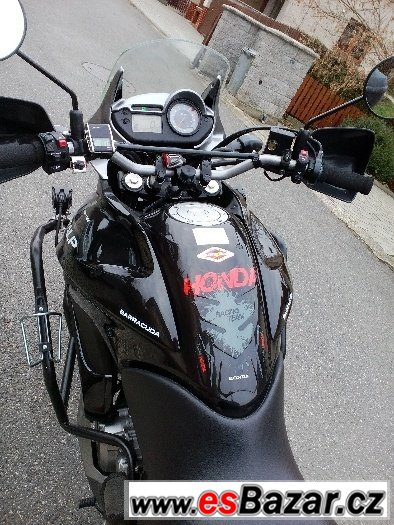 honda transalp 700 – fotografie 2