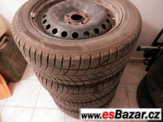 Ford Focus II 4 zimní kola 205/55R16 – fotografie 1