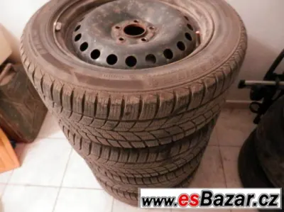 Ford Focus II 4 zimní kola 205/55R16