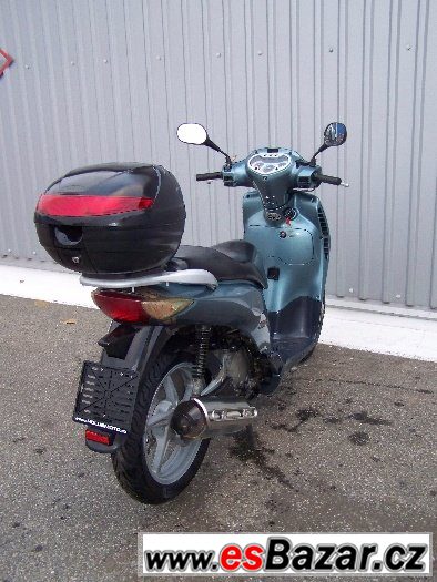 Honda SH 125 (2004) SLEVA DO KONCE ROKU – fotografie 3