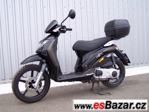 Piaggio Liberty S200 (2006) SLEVA DO KONCE ROKU – fotografie 5