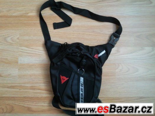 Kapsa na stehno s nápisem Dainese – fotografie 4