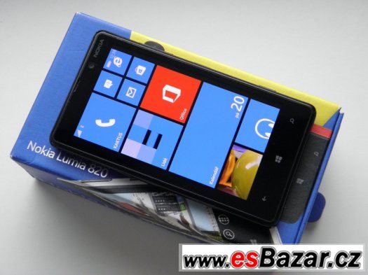 NOKIA Lumia 820 8GB Black - KOMPLETNÍ - ZÁRUKA – fotografie 3