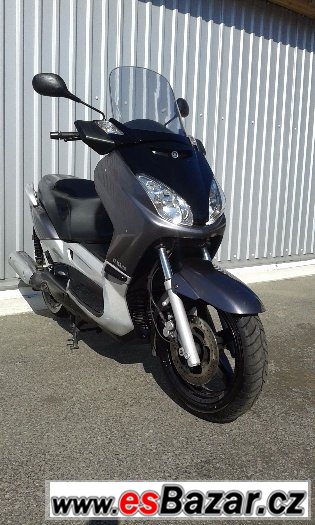 Yamaha X MAX 250 (2005) SLEVA DO KONCE ROKU – fotografie 2