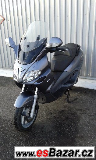 Piaggio X9 EVOLUTION 250cc (2004) SLEVA DO KONCE ROKU – fotografie 1