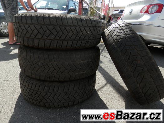 VW Transportér T5 4 zimní kola 205/65R16 – fotografie 2