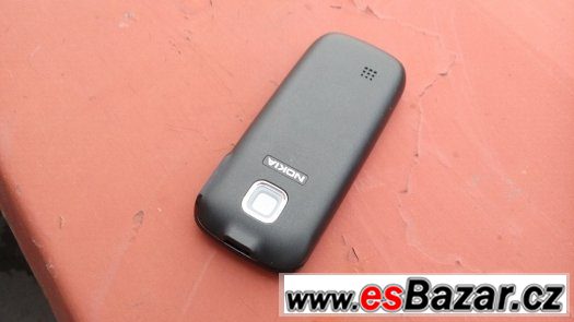 mobilní telefon mobil nokia 2330 stříbrný classic – fotografie 5