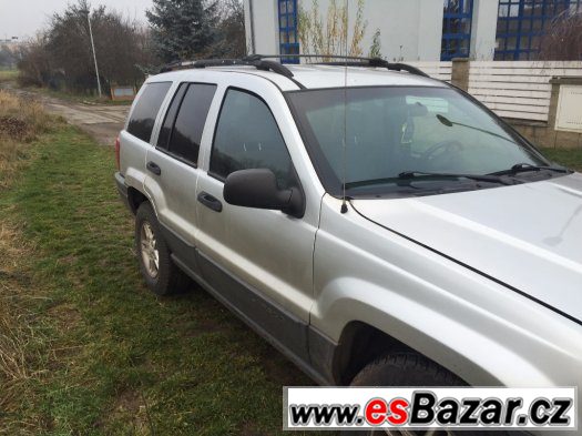 Jeep Cherokee Laredo – fotografie 4